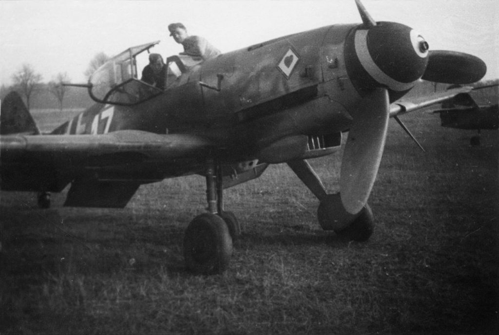 Messerschmitt Bf.109 K-4 W.Nr 330230 9./JG77 Neuruppin ноябрь 1944 год
