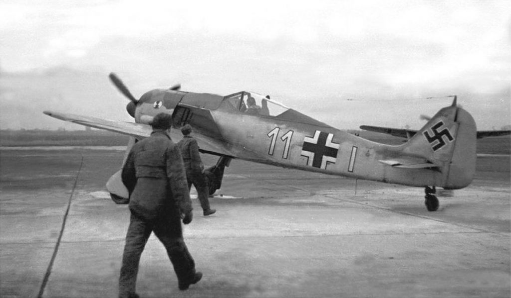 Focke-Wulf Fw.190 A-4 W.Nr 2418 Erich Hohagen 7./JG2 март 1943 года
