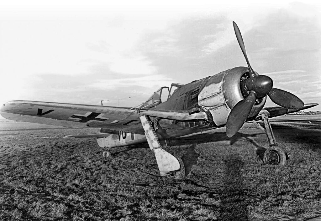 Focke-Wulf Fw.190 A-5 VO+LY с двигателем BMW 801F
