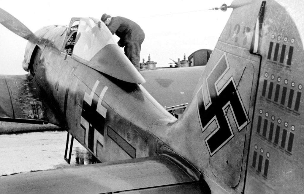 Focke-Wulf Fw.190 А-1 W.Nr 027 Oblt. Walter Schneider 6./JG26 1941 год