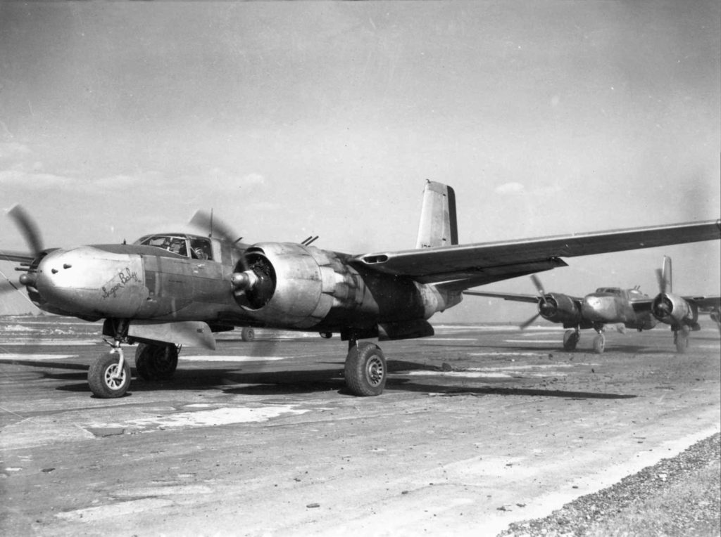 Douglas A-26B-20-DL Invader (s/n 41-39274, 5H-S) "Sugar Baby" 668BS 416BG, Laon-Athies Франция, 20 марта 1945 года
