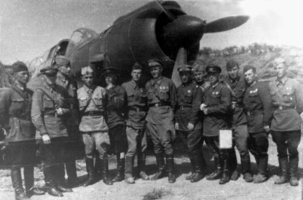 Су-2 М-82, Майор А. И. Пушкин и летчики 52 БАП, 1942 год