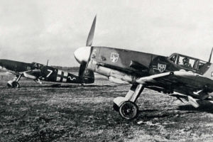 Messerschmitt Bf.109G-2 и Bf.109G-2/R6 из III/JG54 1942 год
