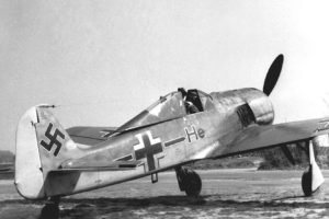 Focke-Wulf Fw.190 A-2 W.Nr 0120202 Stab/JG2 Saint-Omer-Wizernes Франция апрель 1942 г