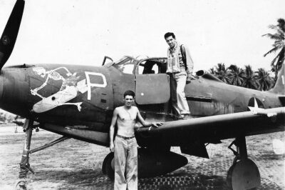 Bell P-39D-1 Airacobra Скелет верхом на бомбе