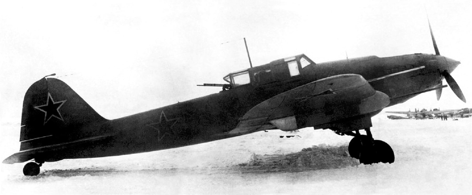 Штурмовик Ил-2 Ш-45 с двумя 45-мм пушками