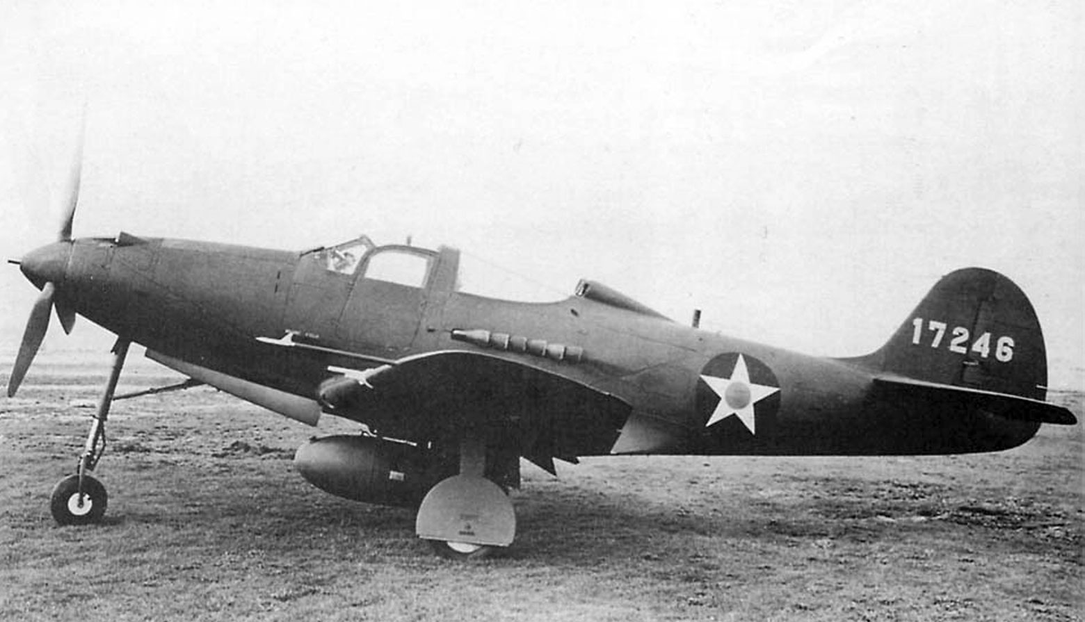 Bell P-39F s/n 41-7246, вид сбоку